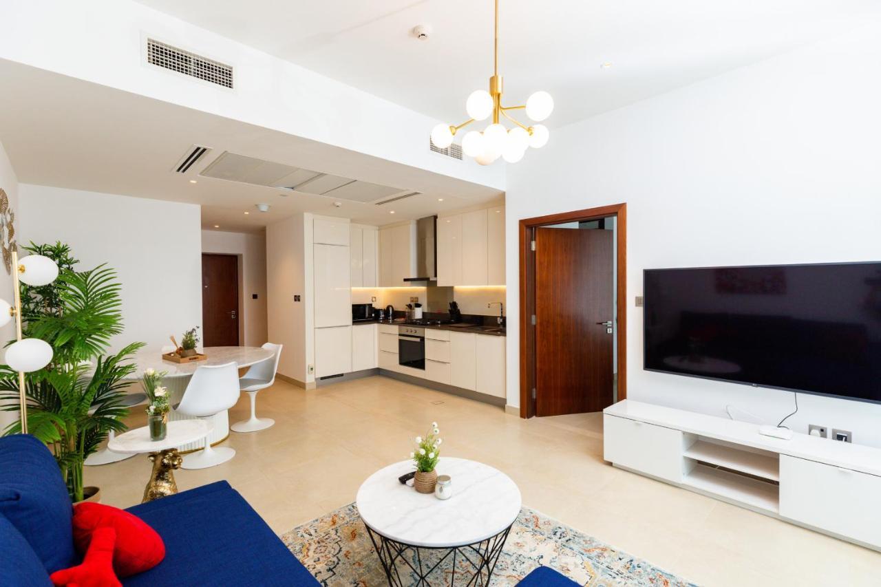 High Floor - Beautiful 1br Marina Gate Apartment